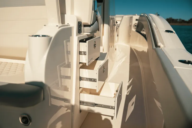 Slide: The Image of Scout 357 LXF 2025 - 50