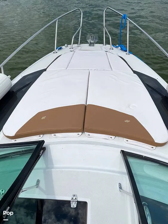 Slide: The Image of Four Winns Vista 255 2018 - 13534617