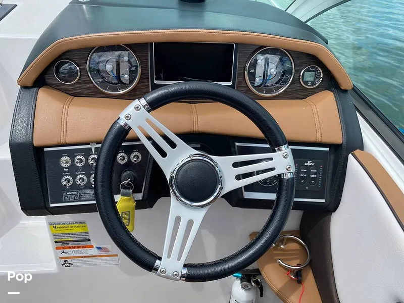 Slide: The Image of Four Winns Vista 255 2018 - 13534618