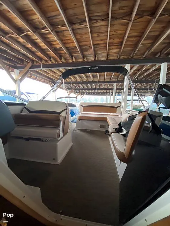 Slide: The Image of Four Winns Vista 255 2018 - 13534606