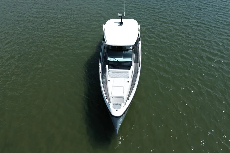 Slide: The Image of Saxdor 320 GTO 2025 - 13