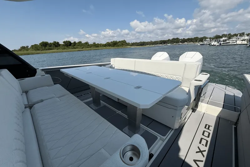 Slide: The Image of Saxdor 320 GTO 2025 - 17