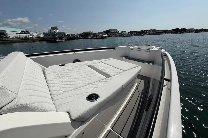 Slide: The Image of Saxdor 320 GTO 2025 - 20