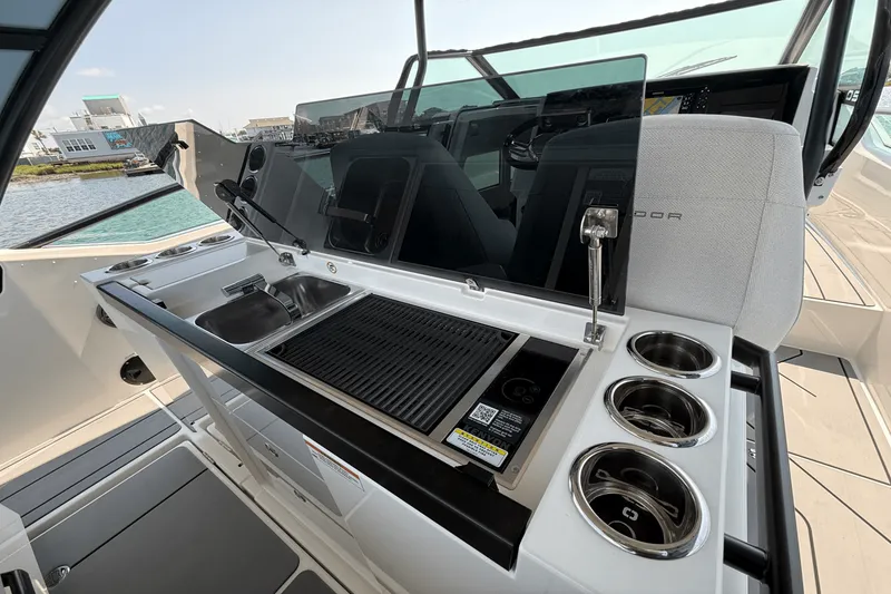 Slide: The Image of Saxdor 320 GTO 2025 - 30