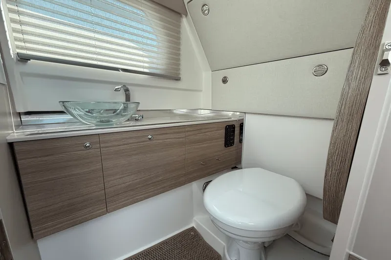 Slide: The Image of Saxdor 320 GTO 2025 - 40