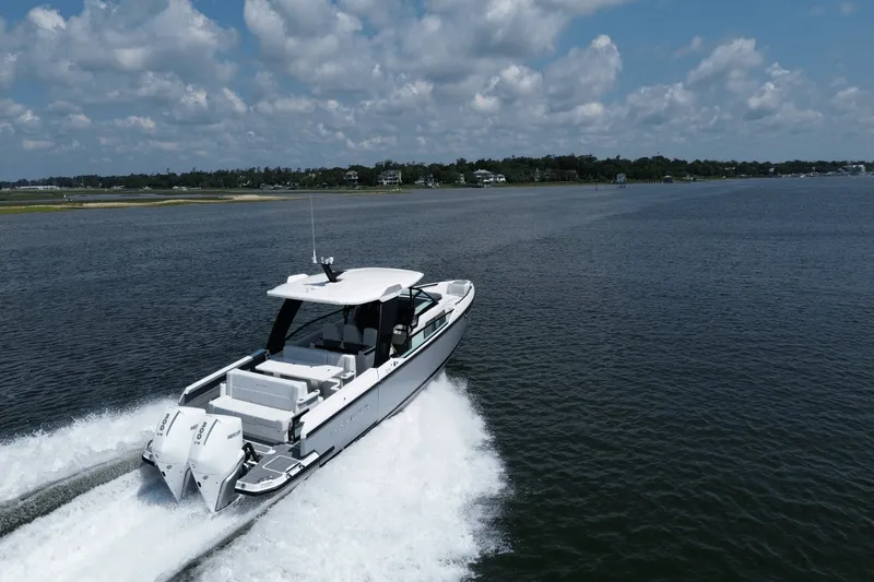 Slide: The Image of Saxdor 320 GTO 2025 - 5