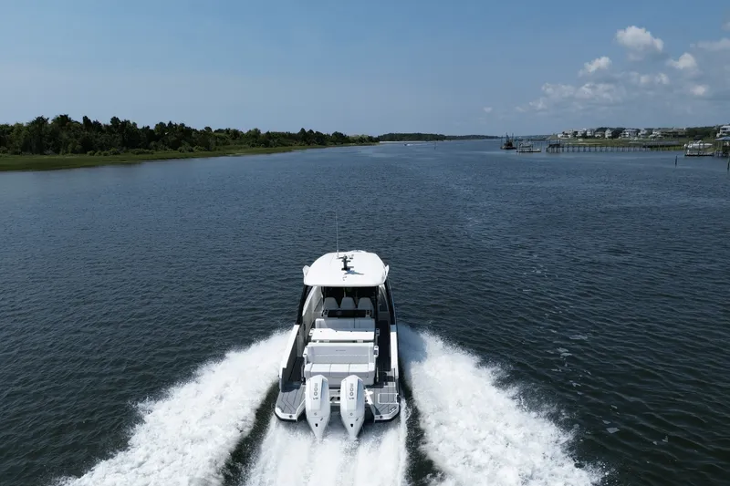 Slide: The Image of Saxdor 320 GTO 2025 - 6