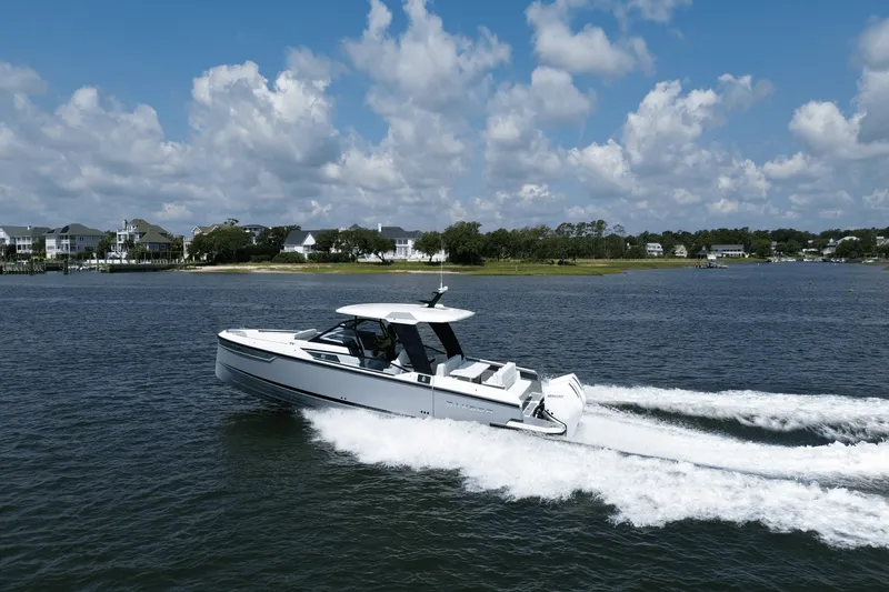 Slide: The Image of Saxdor 320 GTO 2025 - 8