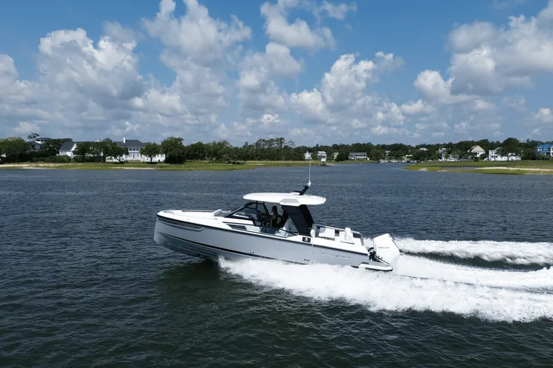 Slide: The Image of Saxdor 320 GTO 2025 - 9