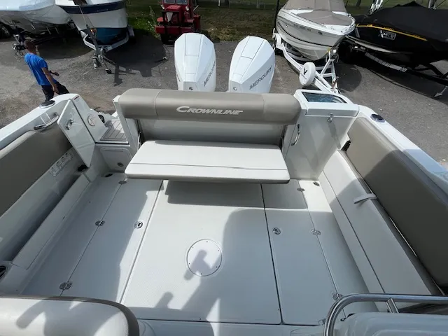 Slide: The Image of Finseeker 260DC 2025 - 7