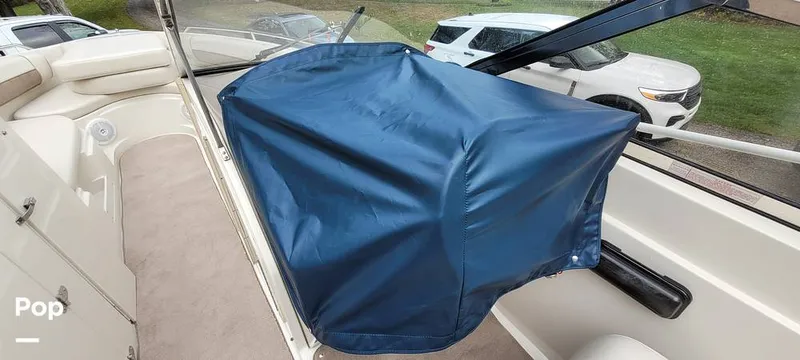 Slide: The Image of Cover - Helm - 13254304