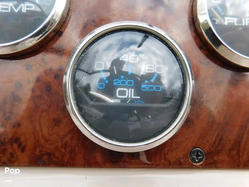 Slide: The Image of Oil Pressure Gauge - 13254256