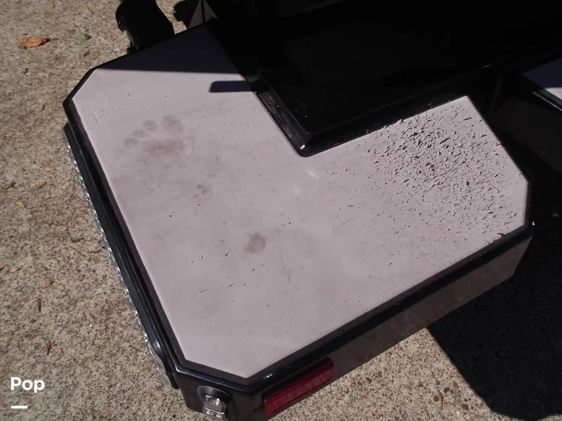 Slide: The Image of Slight Gatorgrip Trailer Step Scratch - 13219733