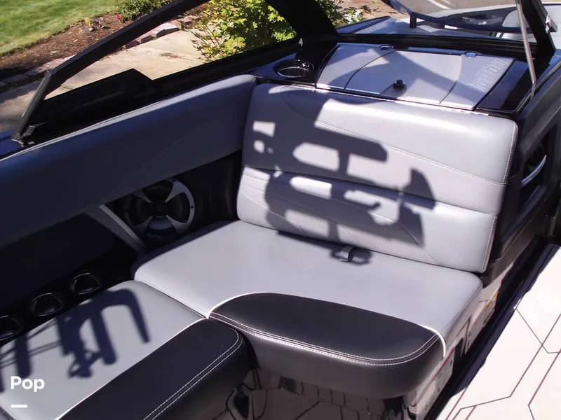 Slide: The Image of Passenger Seat - 13219526