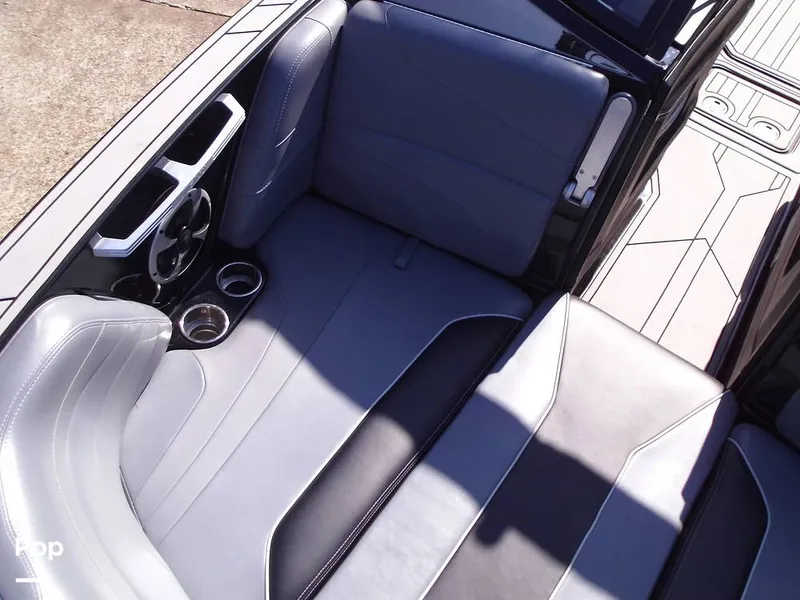 Slide: The Image of Bow Seating - 13219517