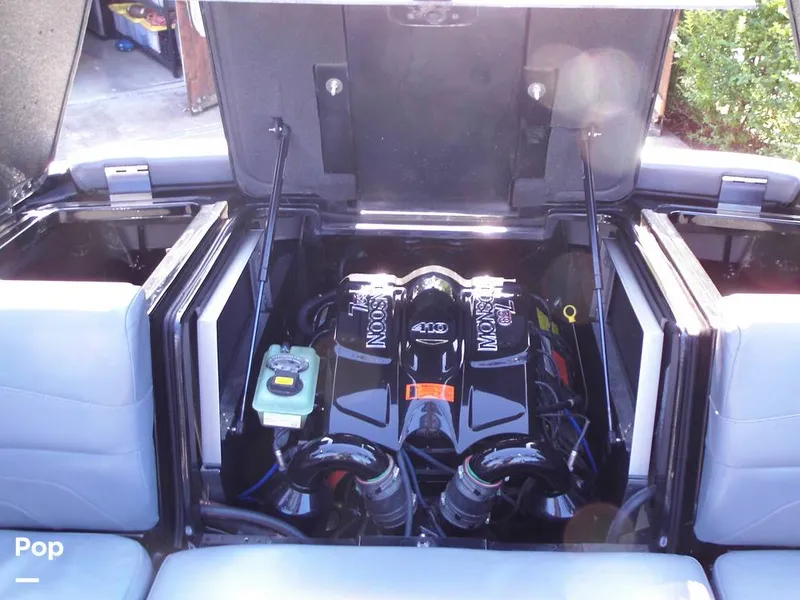 Slide: The Image of Cover - Engine - 13219701