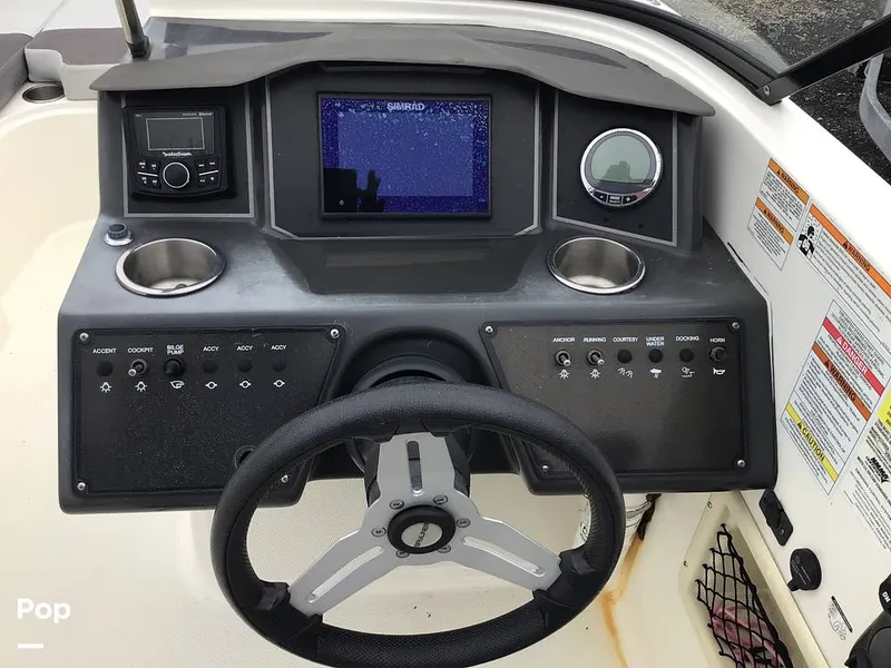 Slide: The Image of Bayliner VR6 OB 2023 - 16764576