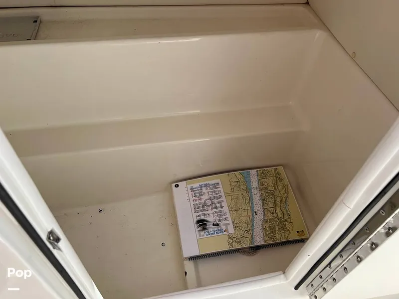 Slide: The Image of Inside Compartment - 14684124