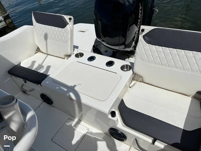 Slide: The Image of Rear Seats - 14310378