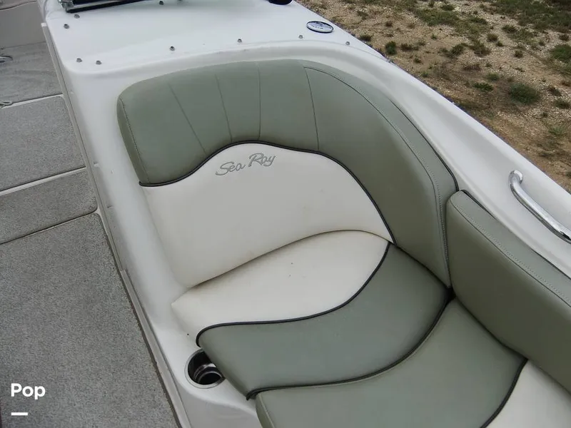 Slide: The Image of Sea Ray 240 Sundeck 2005 - 13269415