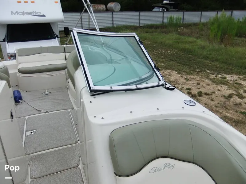 Slide: The Image of Sea Ray 240 Sundeck 2005 - 13269420