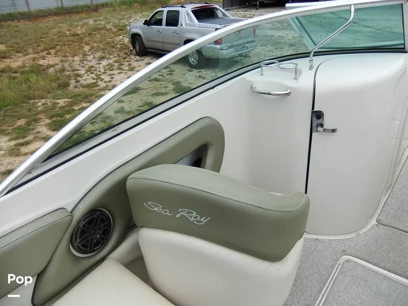 Slide: The Image of Sea Ray 240 Sundeck 2005 - 13269472
