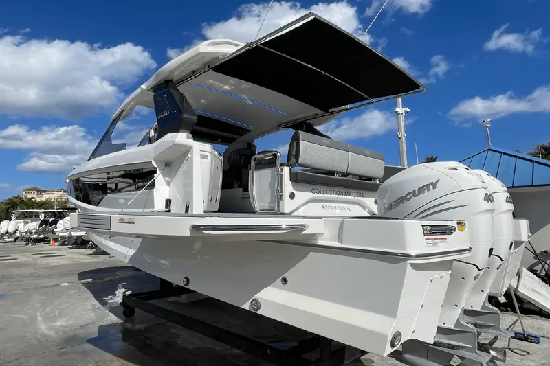 Slide: The Image of Galeon 325 GTO 2023 - 2