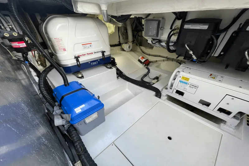 Slide: The Image of Galeon 325 GTO 2023 - 36