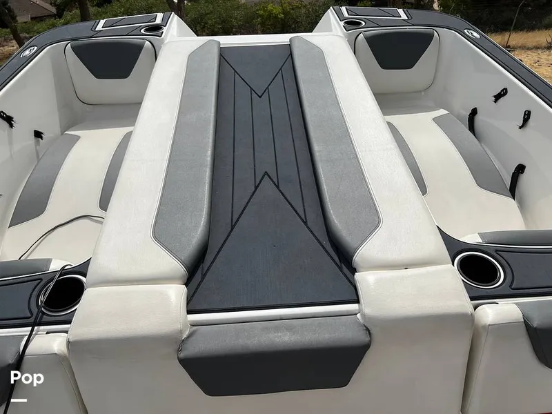 Slide: The Image of Heyday Wake Boats WT Surf 2019 - 13303365