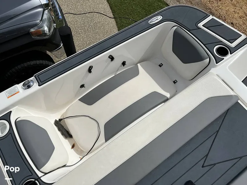 Slide: The Image of Heyday Wake Boats WT Surf 2019 - 13303367