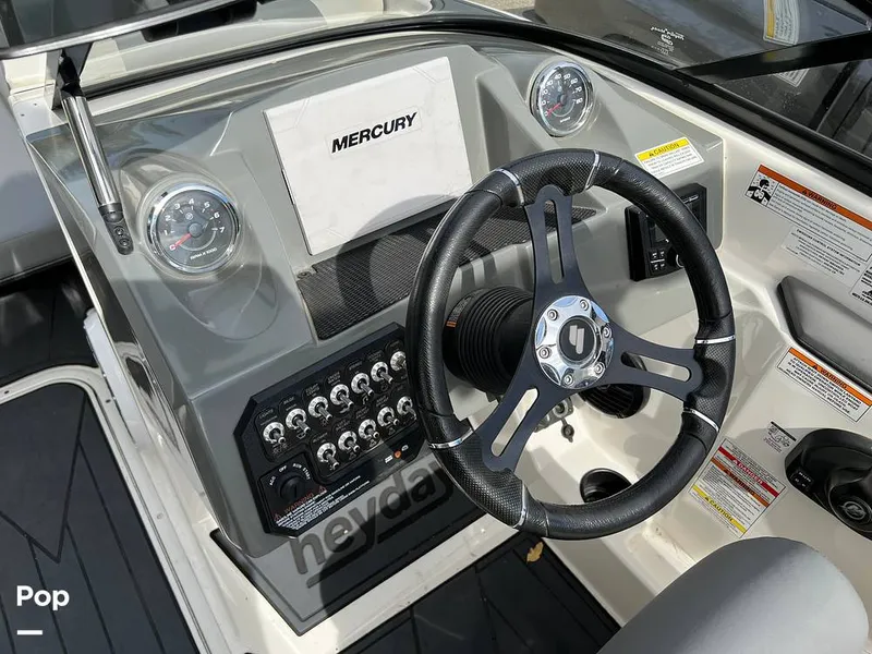 Slide: The Image of Heyday Wake Boats WT Surf 2019 - 13303348