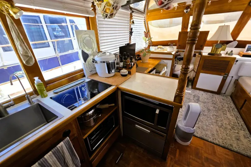 Slide: The Image of Rough Water 41 twin cabin 1978 - 34