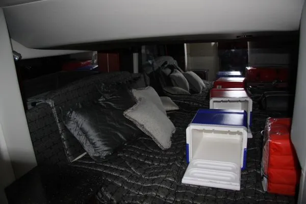 Slide: The Image of Interior of 2006 Formula 400 Super Sport with cushions and coolers. - 4