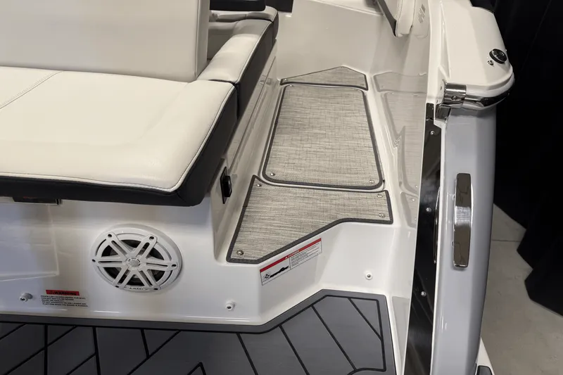 Slide: The Image of Cobalt R6 2025 - 13