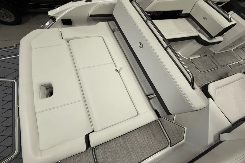 Slide: The Image of Cobalt R6 2025 - 18