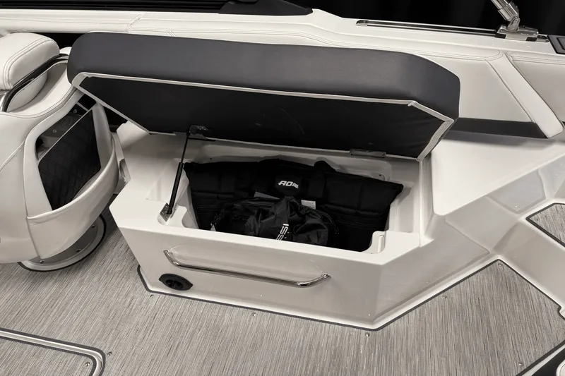 Slide: The Image of Cobalt R6 2025 - 26