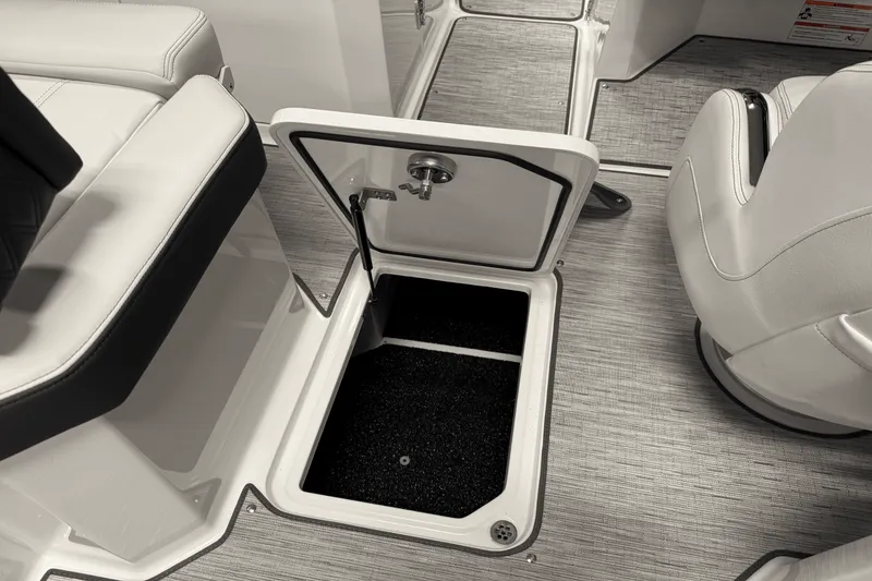 Slide: The Image of Cobalt R6 2025 - 40