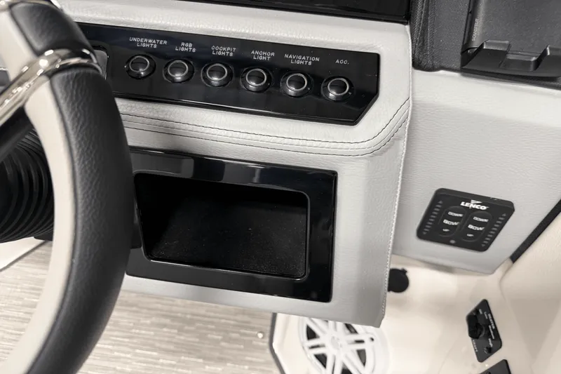 Slide: The Image of Cobalt R6 2025 - 64