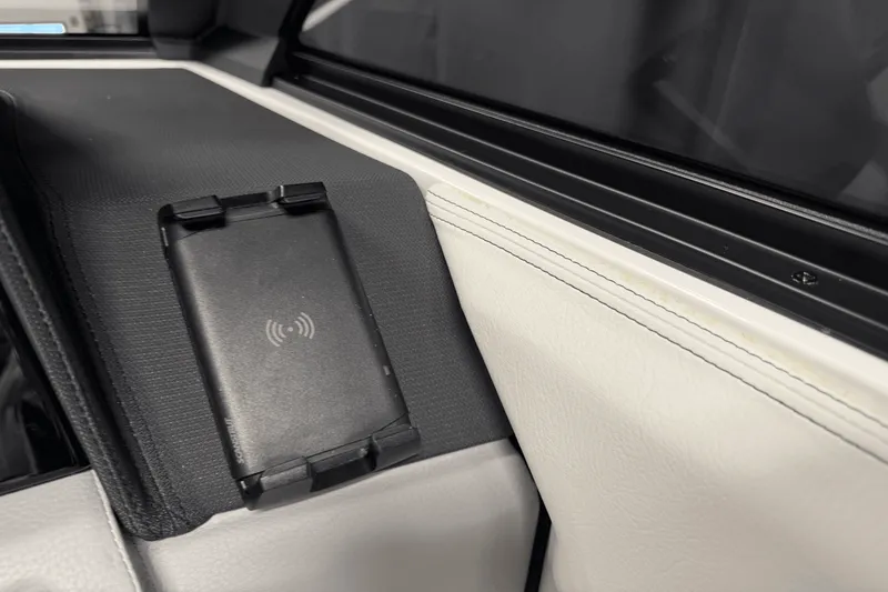 Slide: The Image of Cobalt R6 2025 - 65