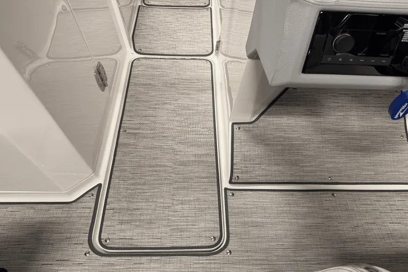 Slide: The Image of Cobalt R6 2025 - 71