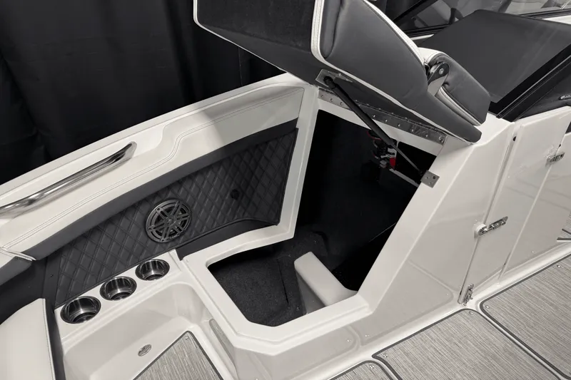 Slide: The Image of Cobalt R6 2025 - 80