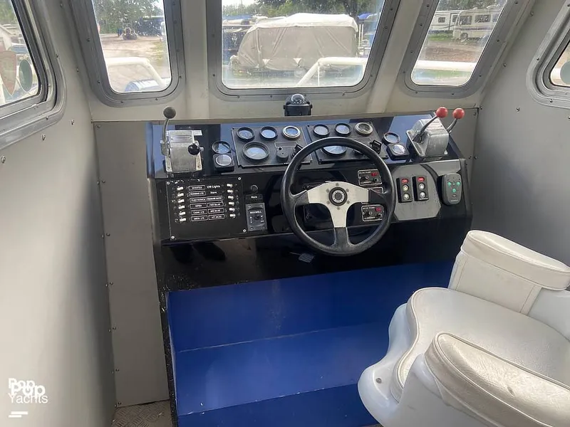 Slide: The Image of Munson 32 1986 - 13247892