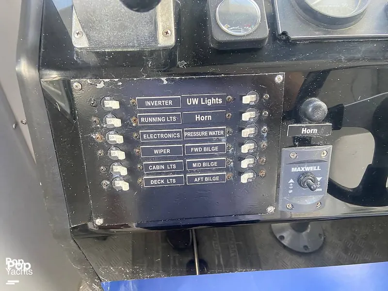 Slide: The Image of Munson 32 1986 - 13247897