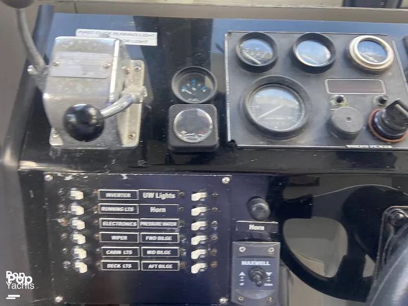 Slide: The Image of Munson 32 1986 - 13247900