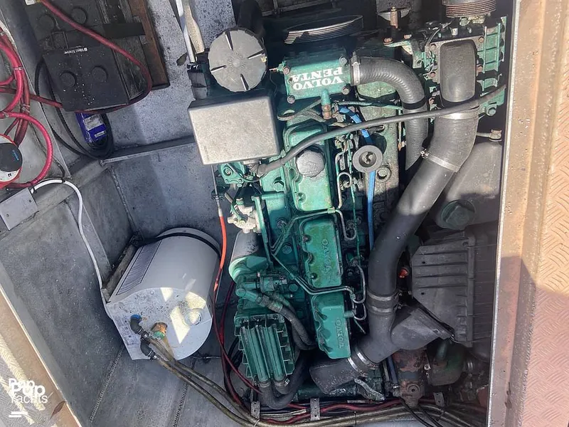 Slide: The Image of Munson 32 1986 - 13247921