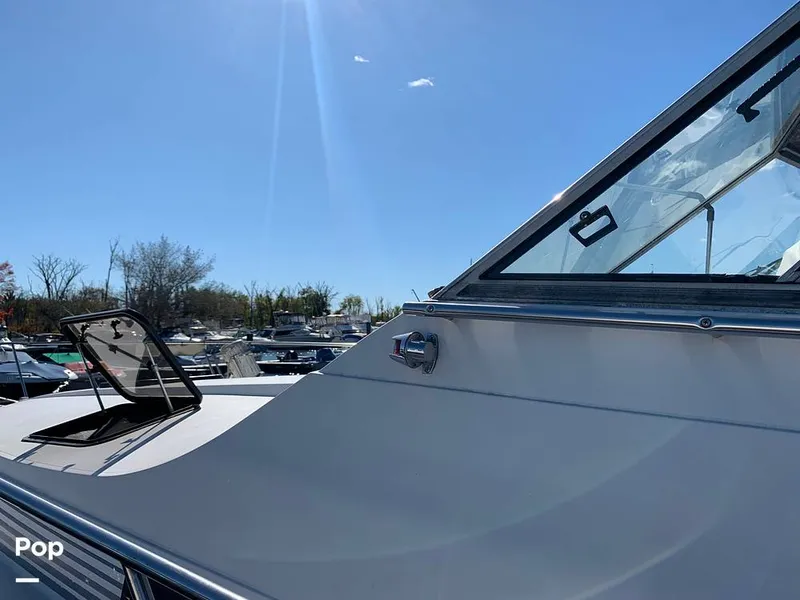 Slide: The Image of Cruisers Yachts Esprit 337 1986 - 13283605