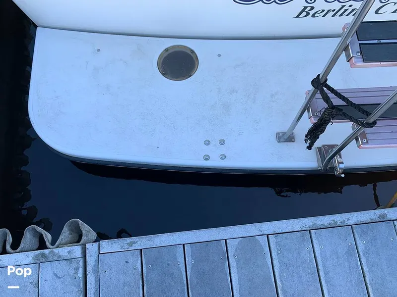 Slide: The Image of Cruisers Yachts Esprit 337 1986 - 13283611