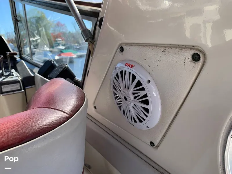 Slide: The Image of Cruisers Yachts Esprit 337 1986 - 13283640