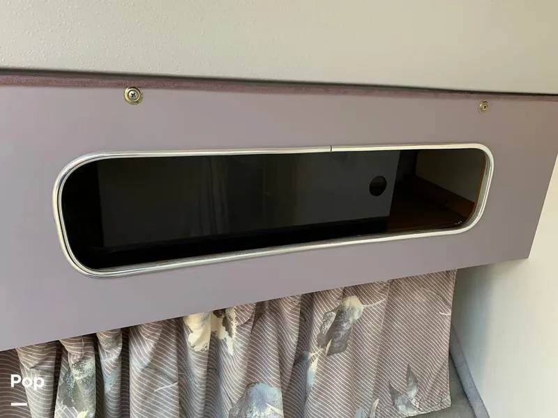 Slide: The Image of Cruisers Yachts Esprit 337 1986 - 13283687