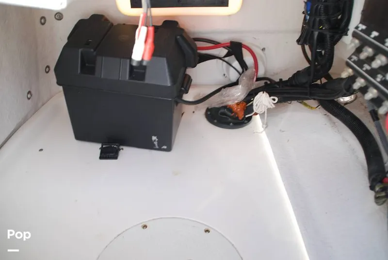 Slide: The Image of Boston Whaler 190 Outrage 2008 - 13283301